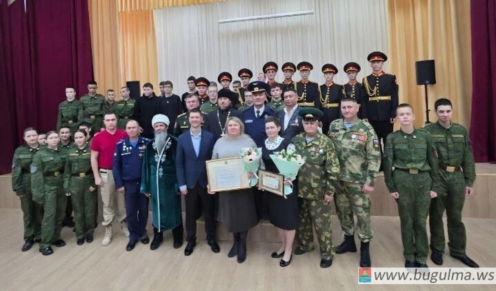 Баязит хазрат Раупов принял участие в городском мероприятии «День призывника».