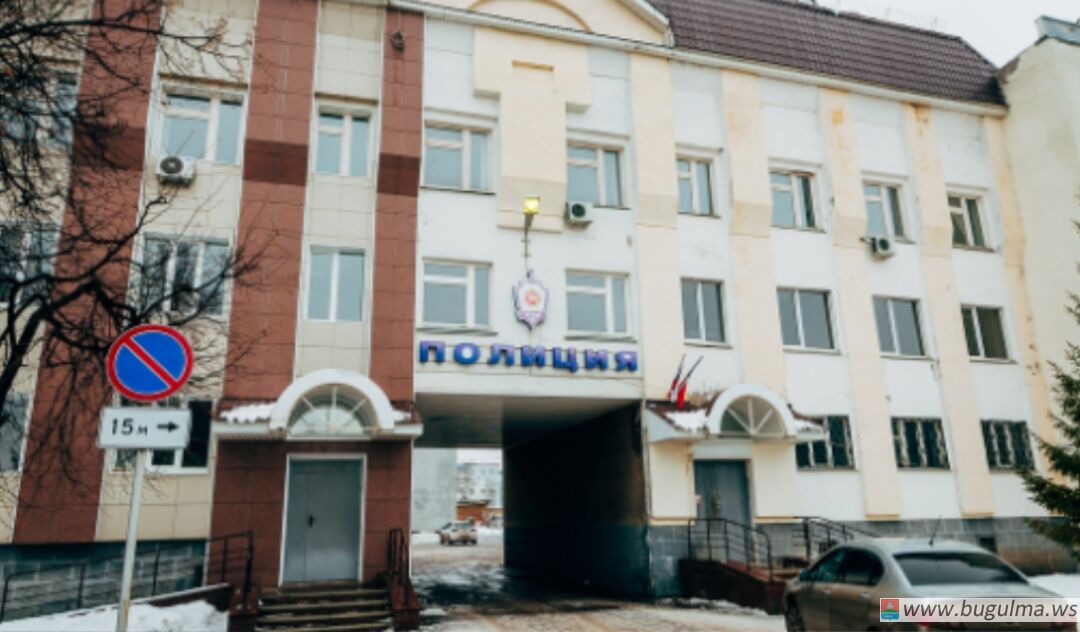 В Бугульме полицейские раскрыли серию краж велосипедов из подъездов многоквартирных домов.